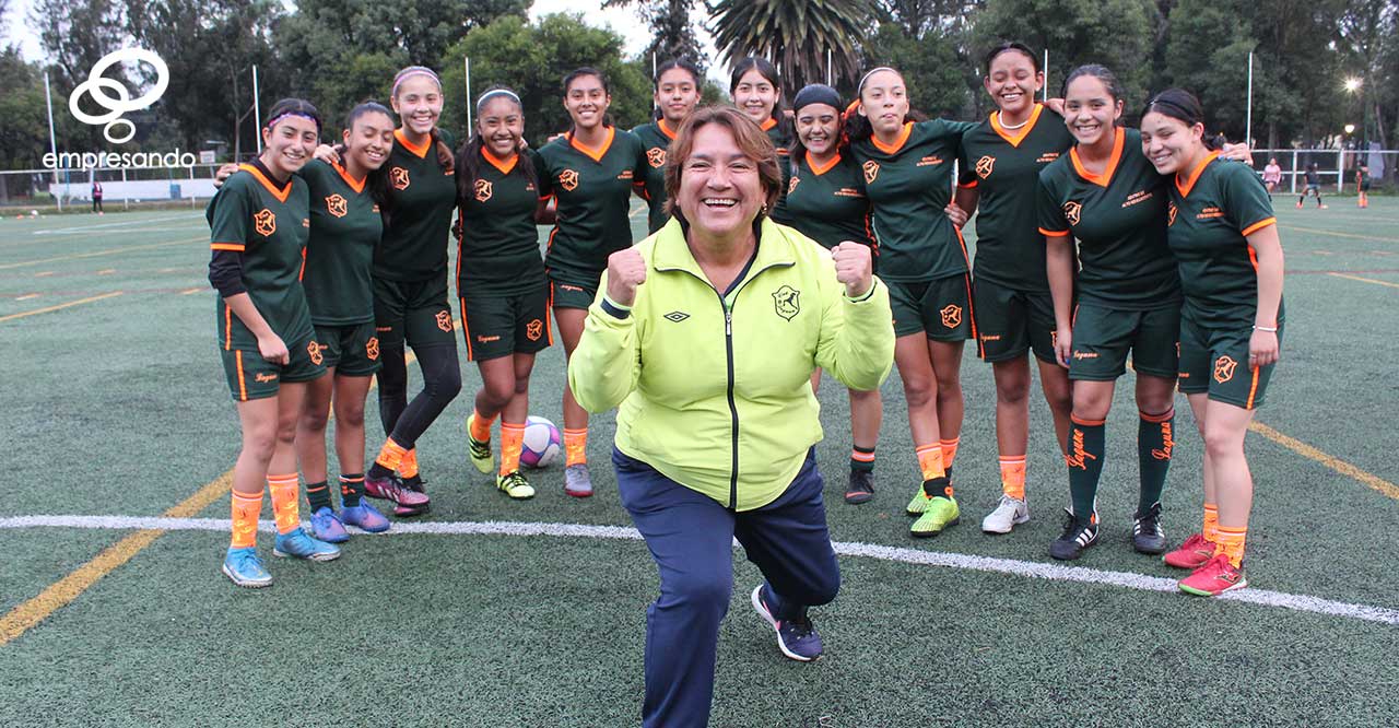 Club Laguna: La pasión de una mujer por el fútbol